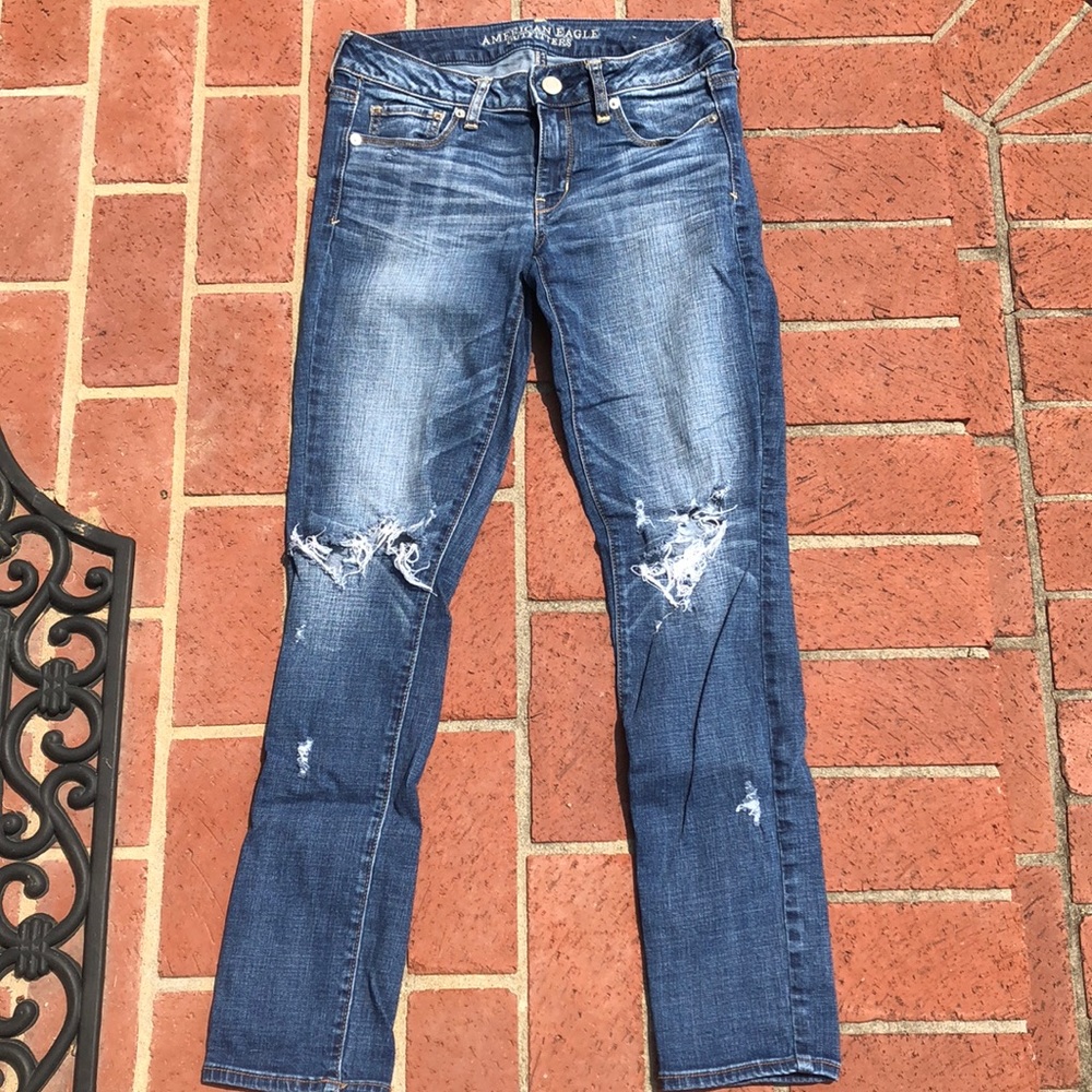 American Eagle distressed skinny jeans